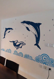 מדבקת קיר - דולפינים בפינת האוכל