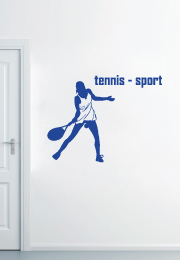 מדבקת קיר - שחקנית טניס בחבטה